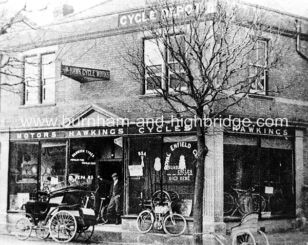 College_Street_Hawkins_Cycles