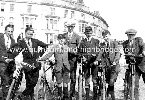 Cyclists_Julia_Terrace