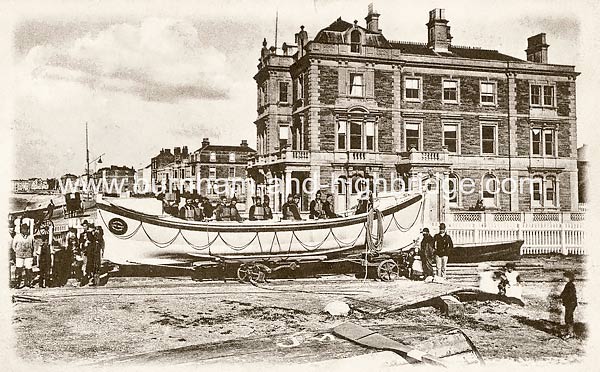 Lifeboat_Launching_and_Queens