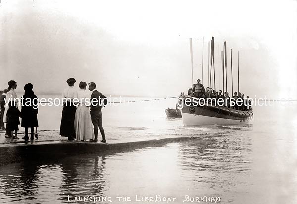 Lifeboat_Launching_from_Jetty