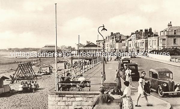 Seafront_and_Toilets