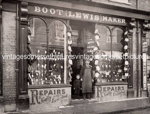 Maerket_Street_Lewis_Boot_Maker