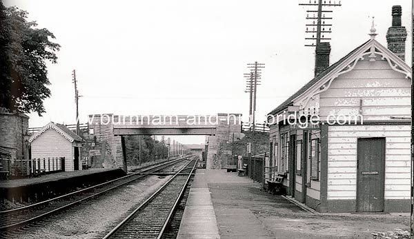 Brent_Knoll_Station